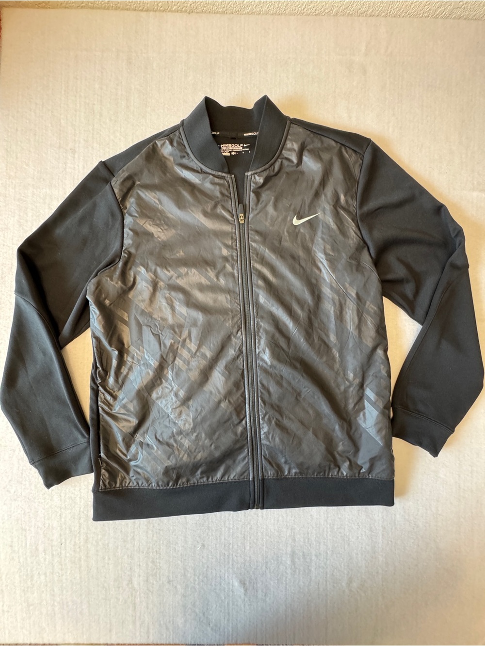 Nike Men’s Black golf Jacket - Lightweight Zip Front